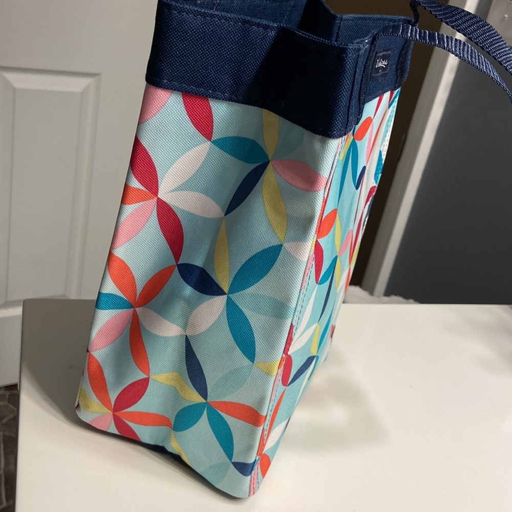 Thirty One Essential Storage Tote - Picture 2 of 3